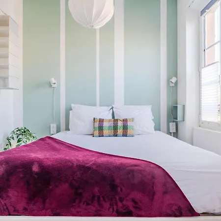 Apartament Evasion Pop